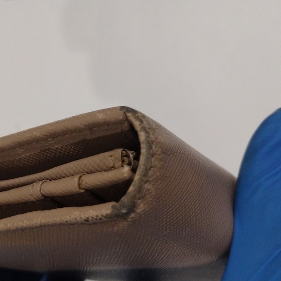 PRADA Wallet 7.5"x3.25" Tan Saffiano Leather Long Flap Snap Closure - Authentic - Picture 6 of 14